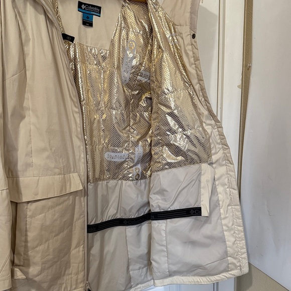 Columbia Beige Hooded Jacket with Faux Fur - Picture 7 of 16